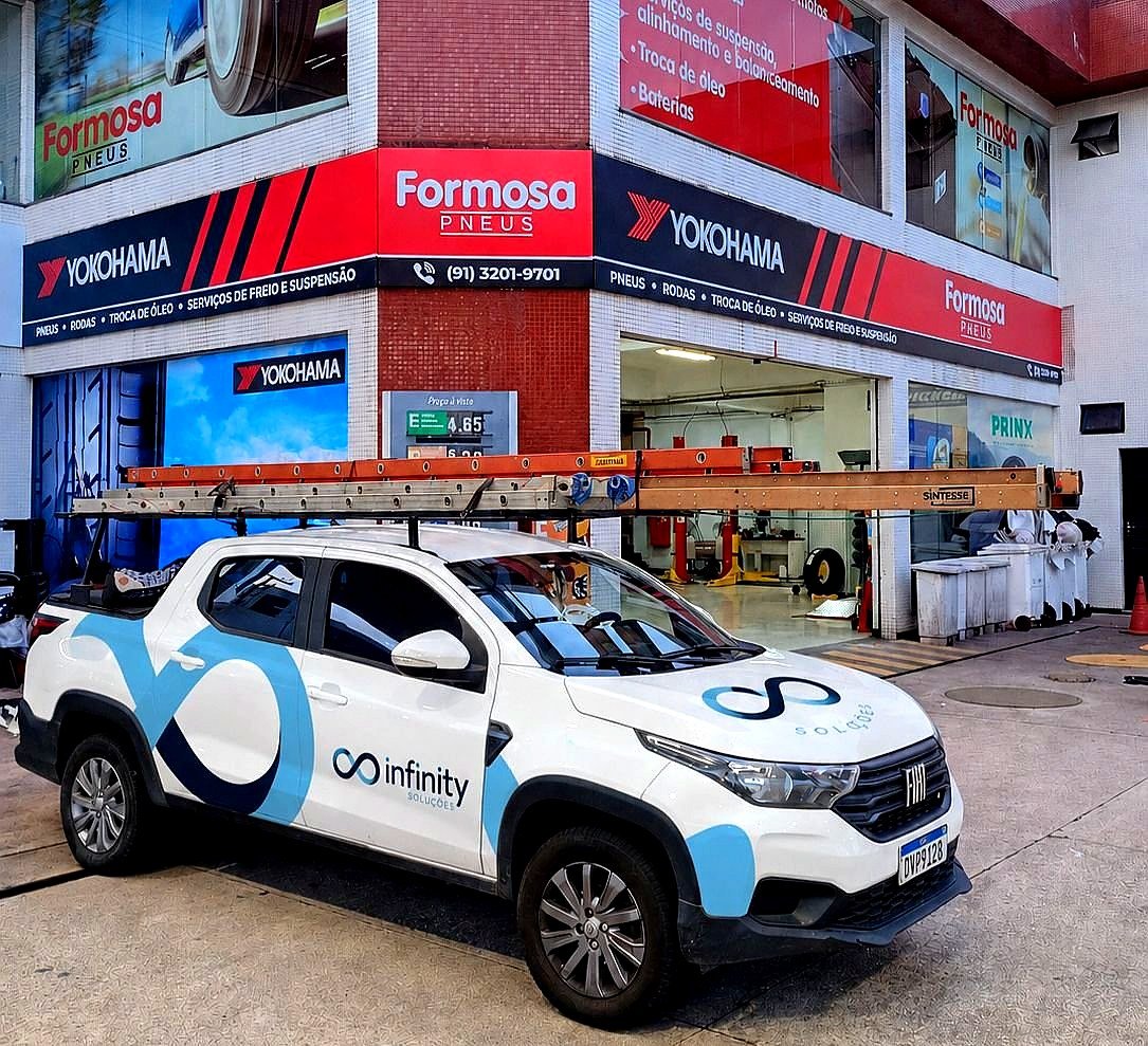 Formosa Pneus — Fachada + Envelopamento de Veículo