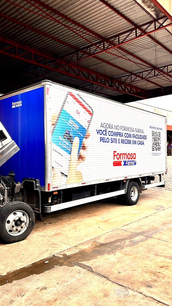 Formosa Farma — Envelopamento de Caminhão